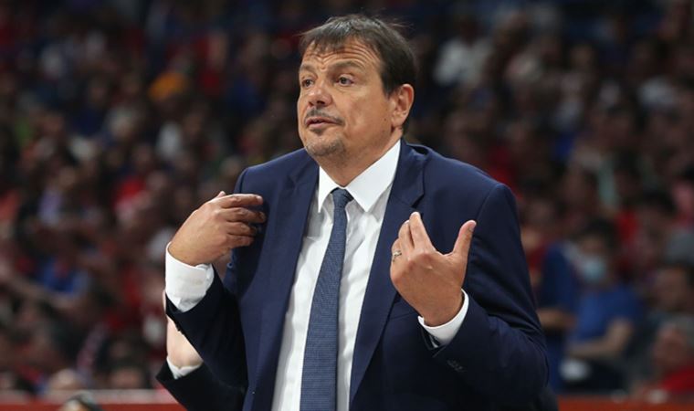 Anadolu Efes Başantrenörü Ergin Ataman: Futbolda Real Madrid'i destekliyoruz ama yarın biz kazanacağız