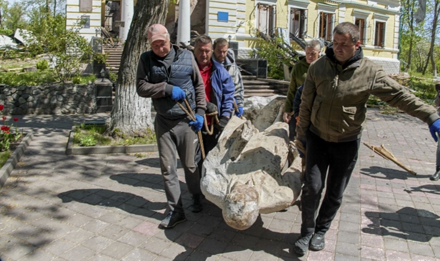 Ukrayna’da 350’den fazla tarihi ve kültürel mekan hasar gördü