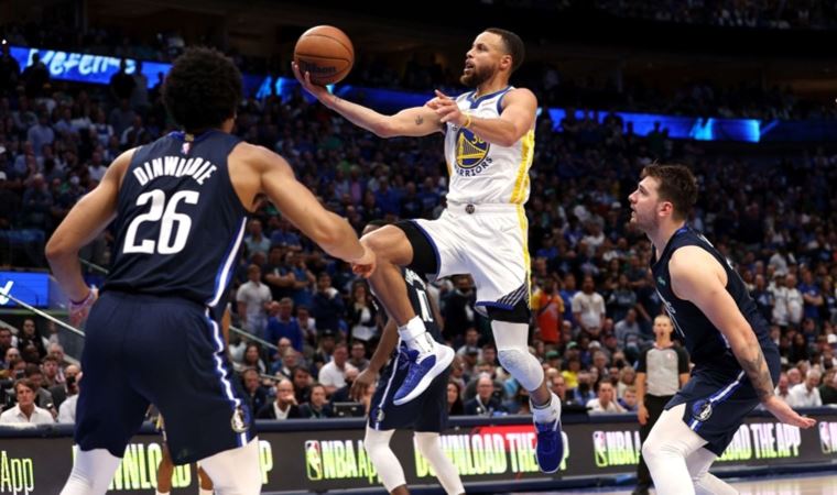 Golden State Warriors, Dallas Mavericks karşısında 3-0 öne geçti