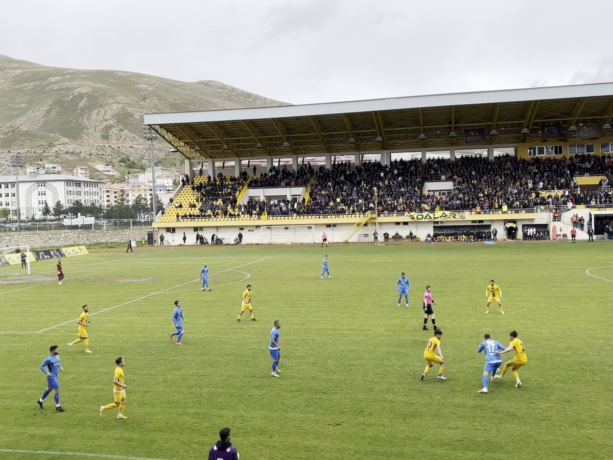 Bodrumspor finale yükseldi. Bayburt'taki maç kavga ile başladı, alkış ile tamamlandı (24 Mayıs 2022)