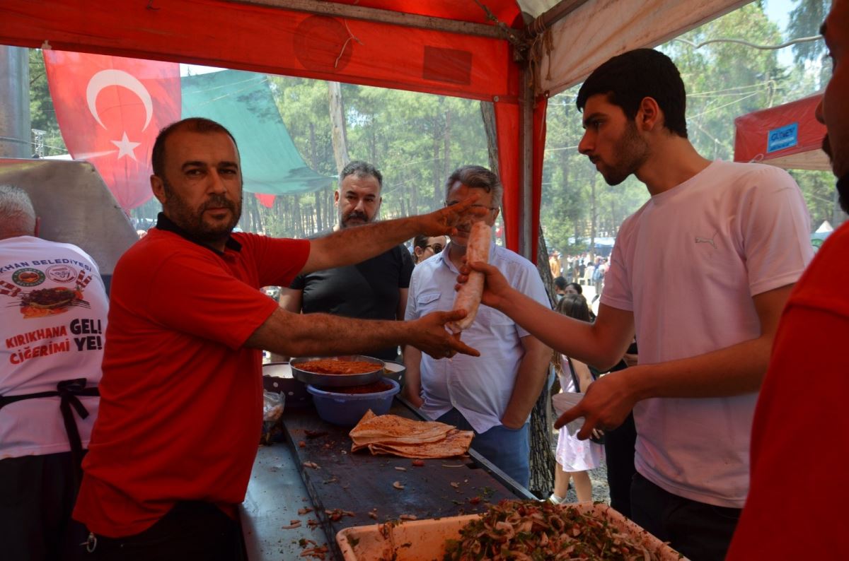 Hatay’da Kırıkhan 2. Ciğer Festivali ve Bahar Şenliği'nde 1 ton kuzu ciğeri tüketildi