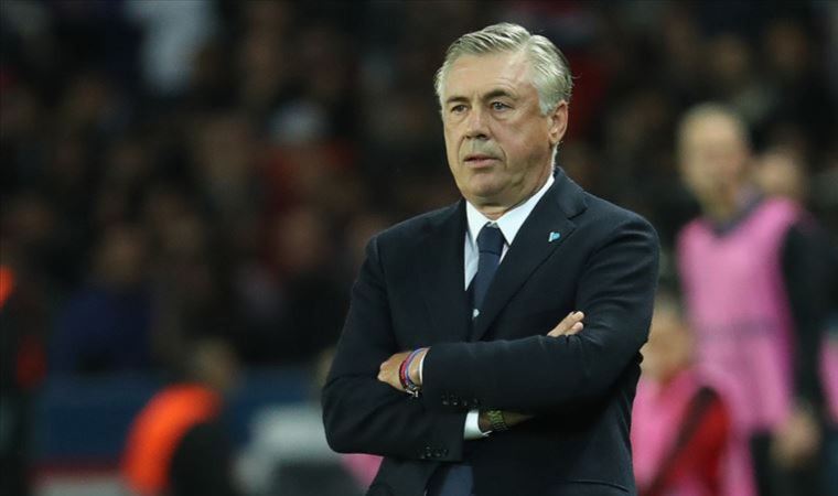 Carlo Ancelotti tek başına tarihe geçti