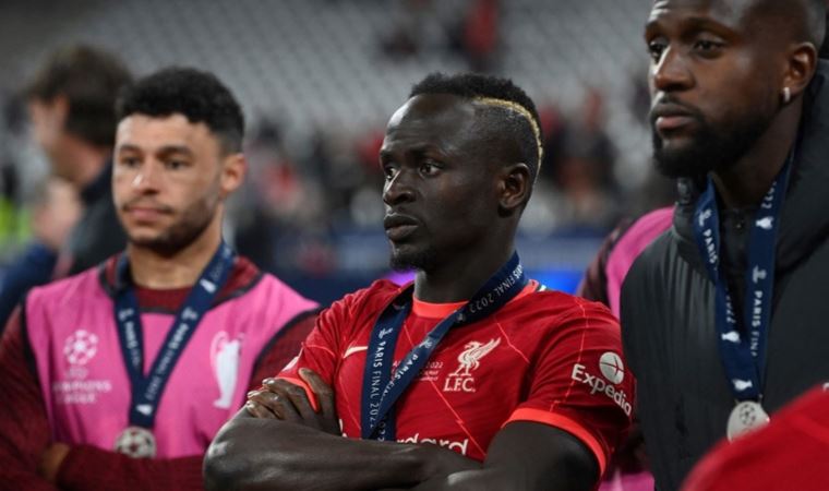 Liverpool'a bir şok da Sadio Mane'den!