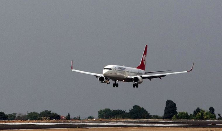 Toplu taşımadan sonra uçaklarda da maske kalkıyor