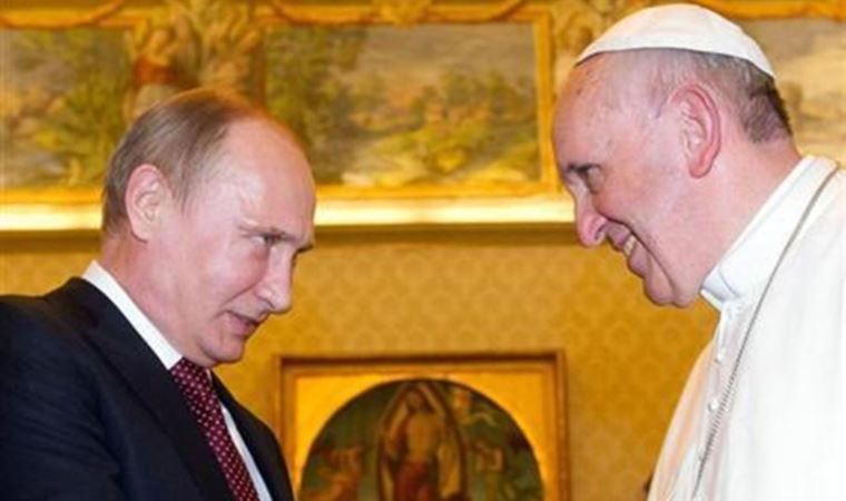 Papa, Putin ile görüşmek için Moskova'ya gitmek istediğini söyledi