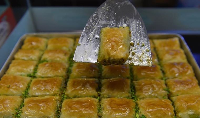 Baklava üreticilerinden protesto: Fıstıklı baklava üretimi durduruluyor (30 Mayıs 2022)