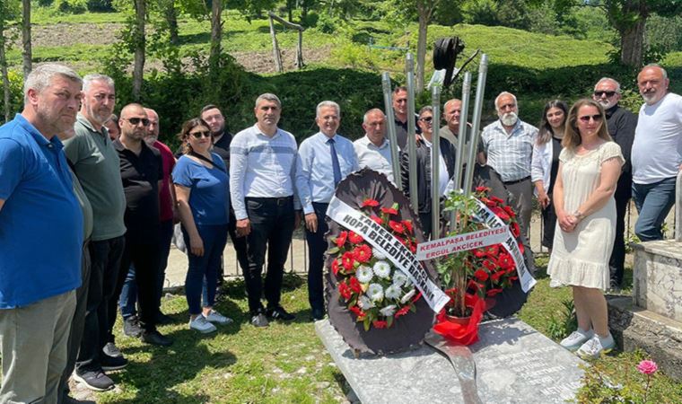 Metin Lokumcu mezarı başında anıldı