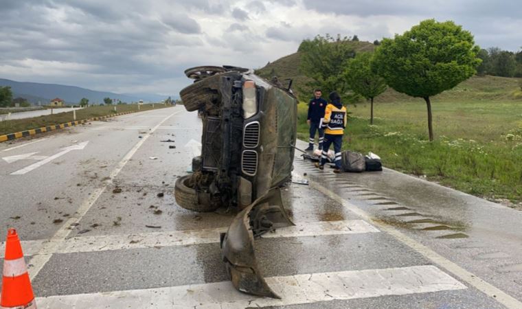 D-100'de kontrolden çıkan cip takla attı: 1 ölü, 2 yaralı