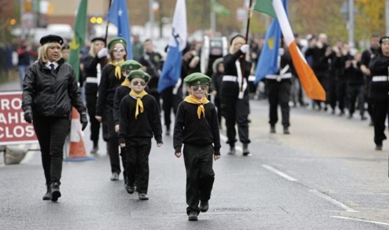 Kuzey İrlanda'daki seçimleri, İngiltere'den ayrılığı savunan Sinn Fein kazandı