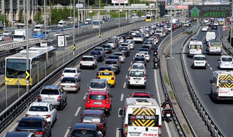 İstanbul'da bazı yollar trafiğe kapatıldı