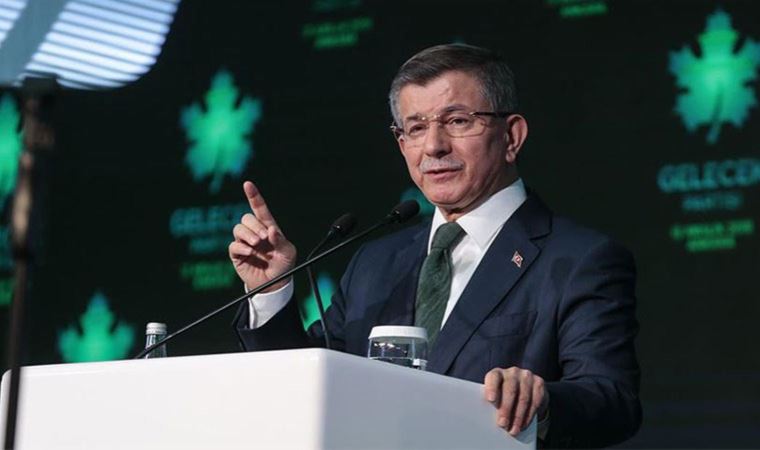 Ahmet Davutoğlu'ndan 'Anneler Günü' mesajı