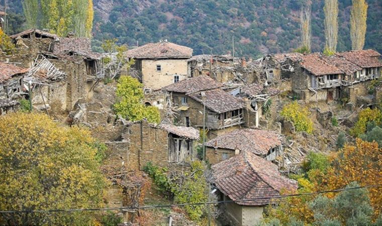 İzmir'in 'hayalet' mahallesi Lübbey'de festival