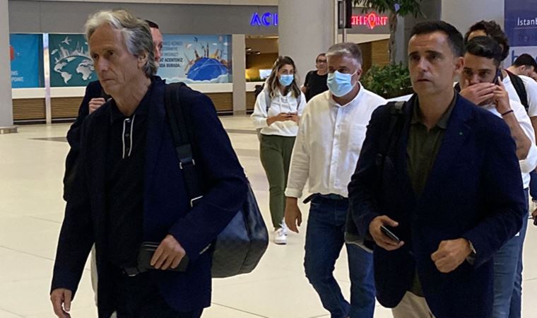 Jorge Jesus, sportif direktör Mario Branco ile İstanbul'a geldi