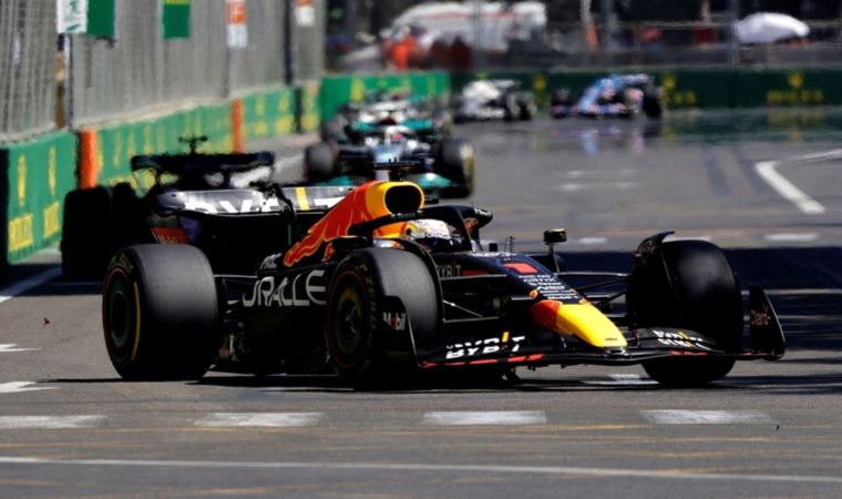 Formula 1 Azerbaycan Grand Prix'sinde zafer Max Verstappen'in!