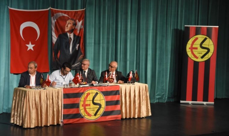 Eskişehirspor'da başkan yeniden Mehmet Şimşek oldu