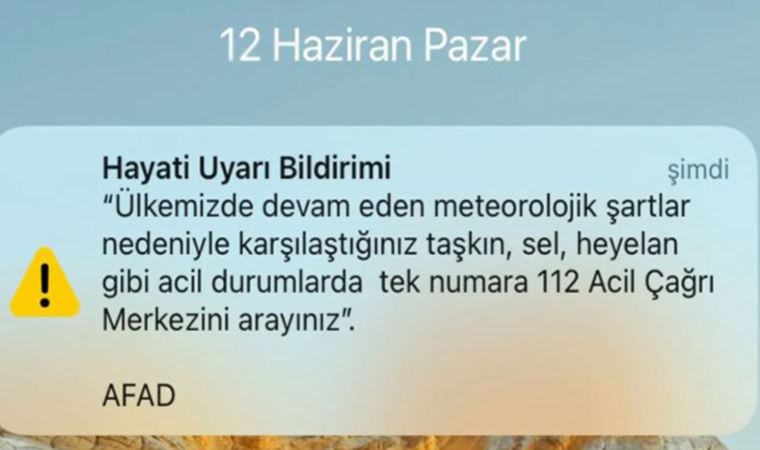 AFAD'dan gelen 'hayati uyarı bildirimi' sosyal medyada gündem oldu