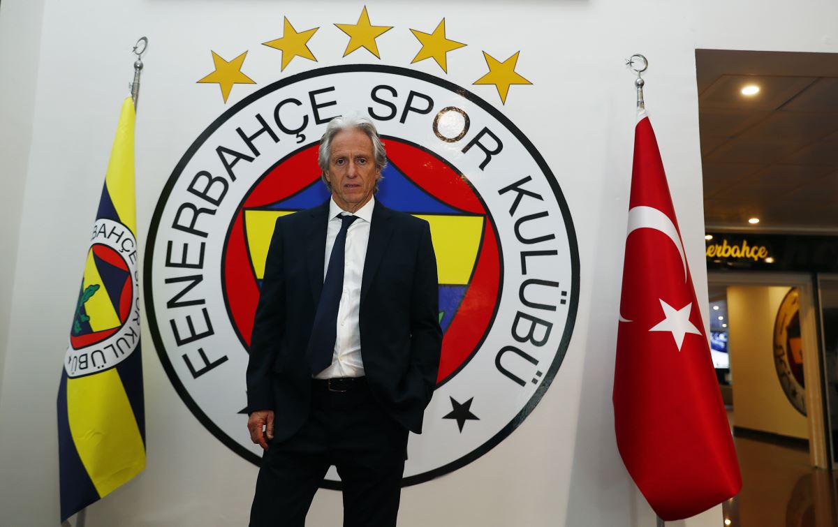 Portekizli çalıştırıcı Jorge Jesus, Samandıra Can Bartu Tesisleri'ni gezdi