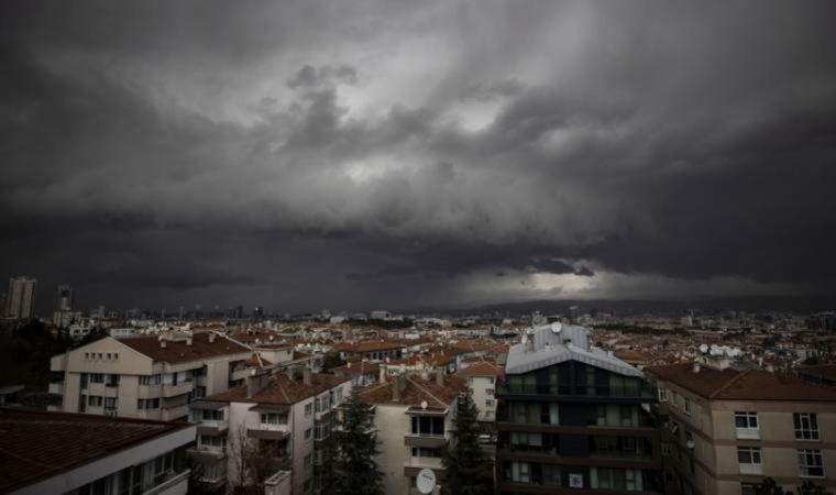 Ankara'da sağanak ve dolu etkili oldu