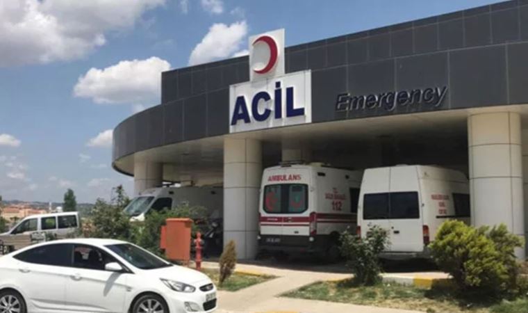 Kırklareli'nde askeri araçla İlçe Milli Eğitim Müdürlüğünün aracı çarpıştı: 1 ölü, 9 yaralı