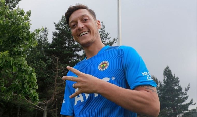 Fenerbahçe'de kadro dışı kalan Mesut Özil'in sözleşmesindeki madde dikkat çekti