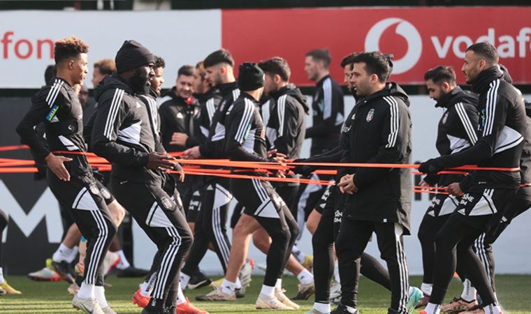 Beşiktaş'ta yaprak dökümü! 6 yabancıyla yollar ayrılıyor...