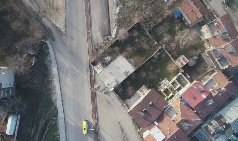 Elazığ'da uzlaşma sağlanamayınca 600 metrekarelik ev yol ortasında kaldı