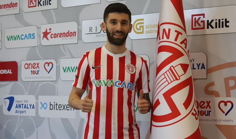 Doğukan Sinik, yeniden Antalyaspor'da