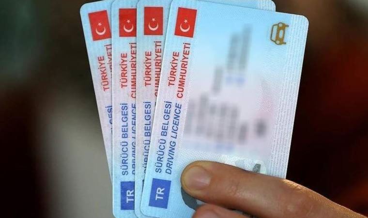 Büyük otobüs kullanacak şoförler için ehliyet yaş sınırı düşürüldü