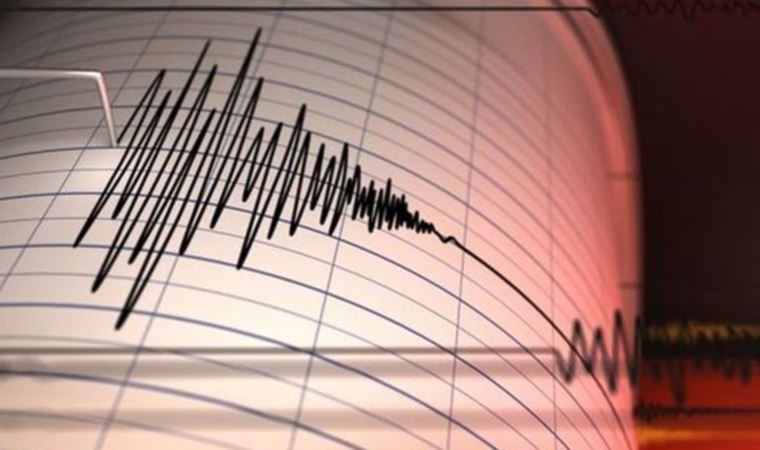 Son Dakika... Elazığ'da 4.9 büyüklüğünde deprem: 23 artçı daha