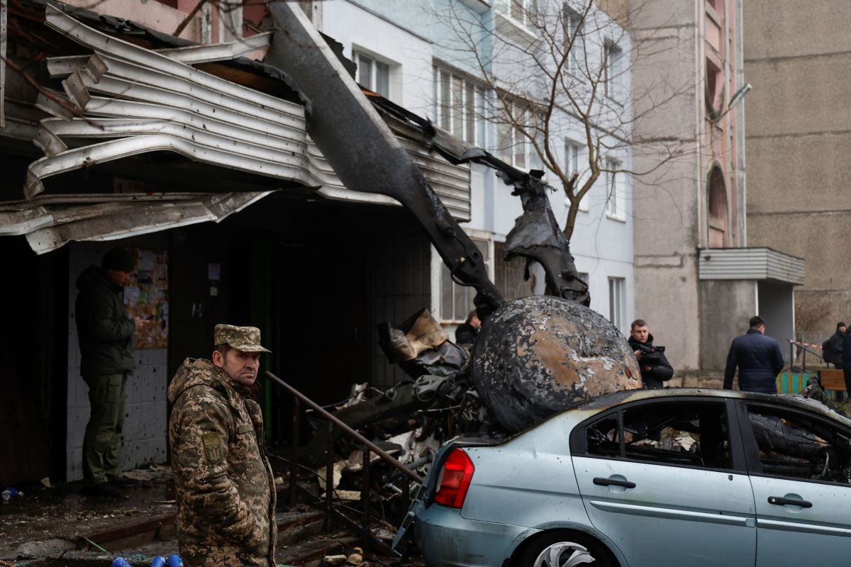 Son Dakika... Ukrayna İçişleri Bakanı Denis Monastırskiy'nin öldüğü helikopter kazasından görüntüler....