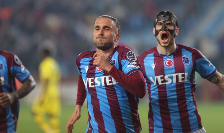 Trabzonspor evinde gol oldu yağdı! Trabzonspor 4-0 İstanbulspor