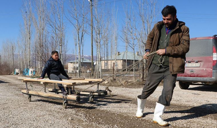 Kar yağmayınca kızaklara 'tekerlek' taktılar