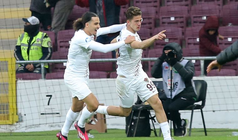 Hatayspor, geriden gelip kazanmasını bildi! Atakaş Hatayspor 2-1 Trabzonspor