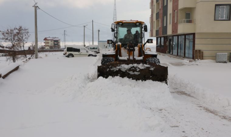 Bitlis’te kar yağışı: 282 yerleşim yerine ulaşım yok