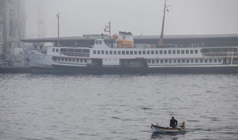 İstanbul'da vapur seferlerine sis engeli (03 Ocak 2023)