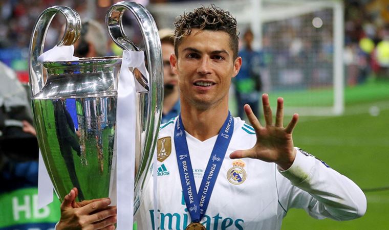 Ronaldo yeniden Şampiyonlar Ligi'nde oynayabilir! Sözleşmesindeki özel madde...