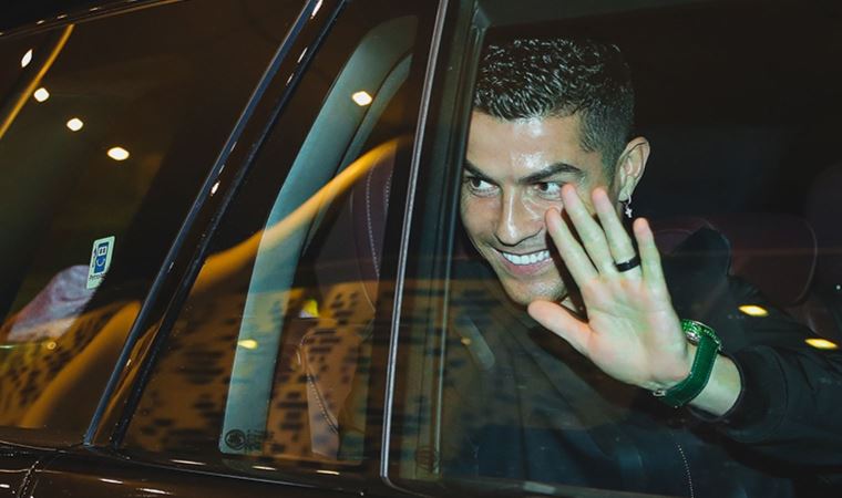 Portekizli yıldız futbolcu Cristiano Ronaldo, Suudi Arabistan'da