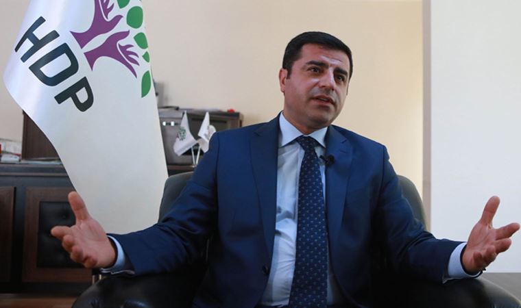 Selahattin Demirtaş'tan Erdoğan'a videolu paylaşımı: Güçlü, zalim görünen liderler gerçekte korkulu rüyalar görmekten uyuyamayan ödleklerdir