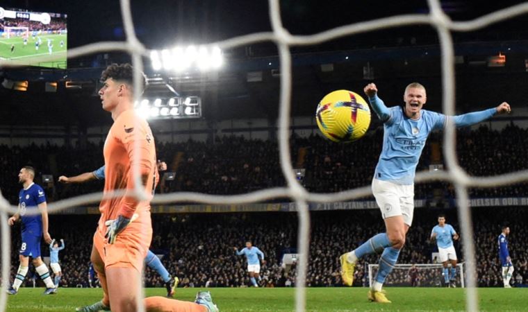 Manchester City, Chelsea'yi tek golle devirdi