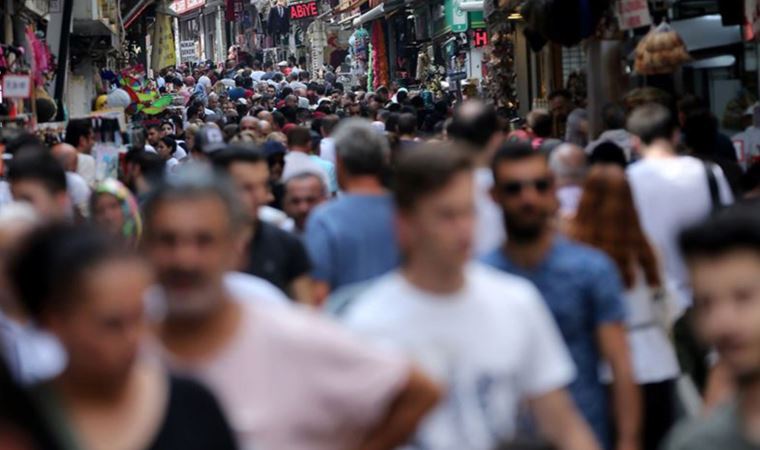 Sakarya Üniversitesi'den gençlere yönelik rapor: Önlerini göremiyorlar