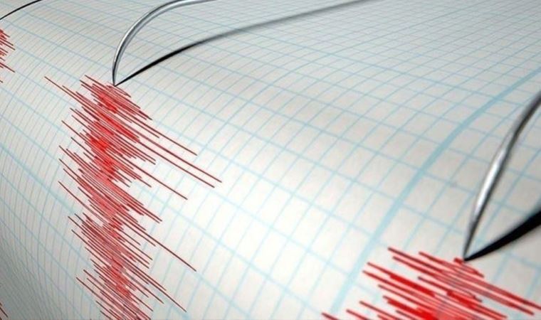 Son Dakika... Kuşadası Körfezi'nde korkutan deprem!