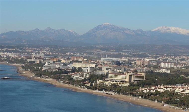 Antalya'da 92 yılın aralık ayı maksimum sıcaklık ortalaması rekoru kırıldı