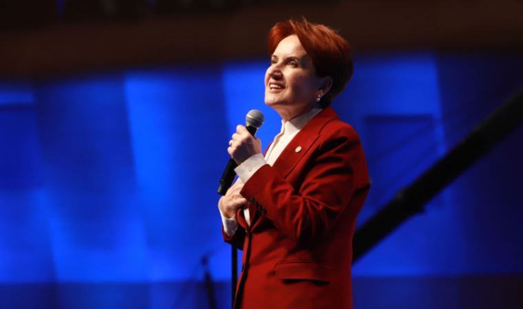 Meral Akşener'den İYİ Parti kongresinde sert sözler: 'Bugün bize Müslümanlık satanlar, hadi oradan be! Yuh olsun size!'