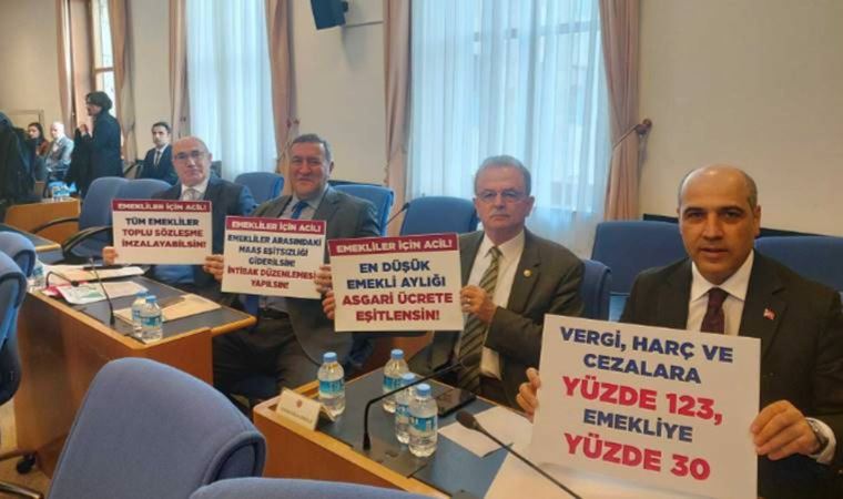 Meclis'te emekli ve memur zammı görüşmesinde gerginlik: 'İşçi arkada, işveren önde oturuyor'