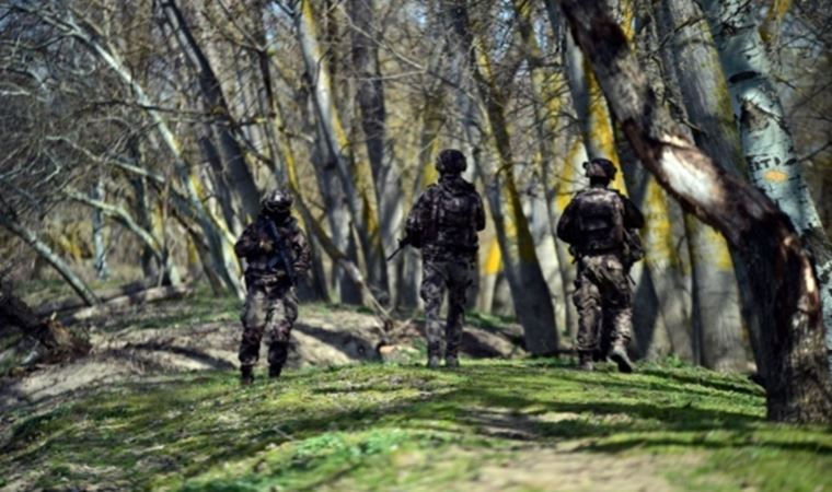 'Dur' ihtarı sonrası vuruldu: FETÖ şüphelilerinin kaçtığı araca açılan ateşte ihraç polis hayatını kaybetti