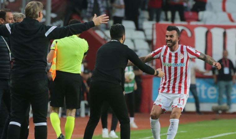 Antalyasporlu futbolcu Güray Vural'a sürpriz talip