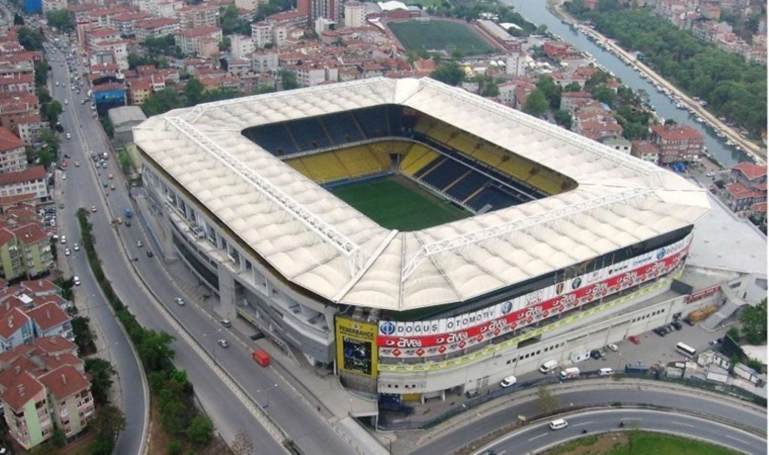 Fenerbahçe - Galatasaray maçı ne zaman, saat kaçta, hangi kanalda? Şifresiz mi?