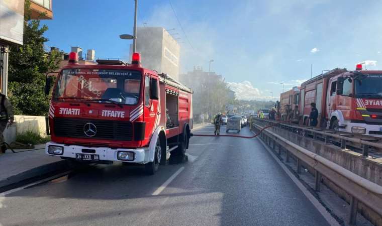 E-5 yan yoldaki bir binada yangın: Yol trafiğe kapatıldı!