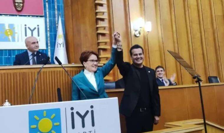 Son dakika... 'Efsane' şarkıcı İYİ Parti'nin adayı oldu! Rozetini Akşener taktı