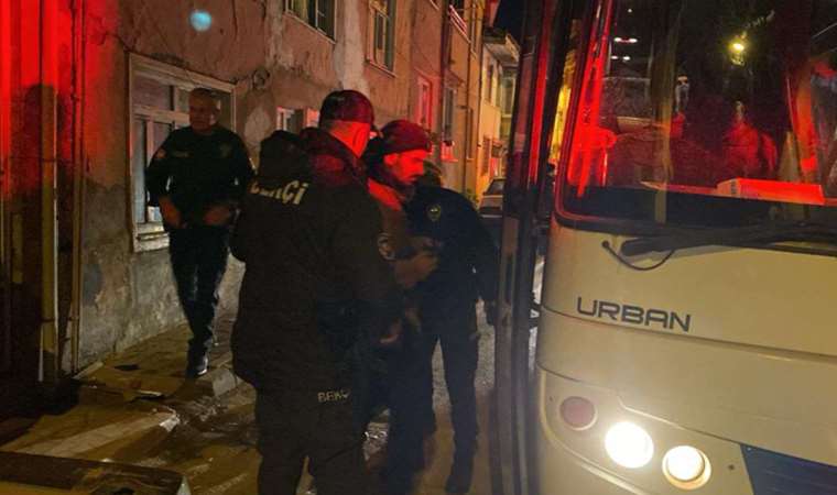 Bursa'da yabancı uyruklu 31 kaçak göçmen yakalanıp, sınır dışı edildi